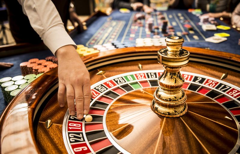 Guide complet des programmes de fidélité et offres Black Friday dans les casinos en ligne